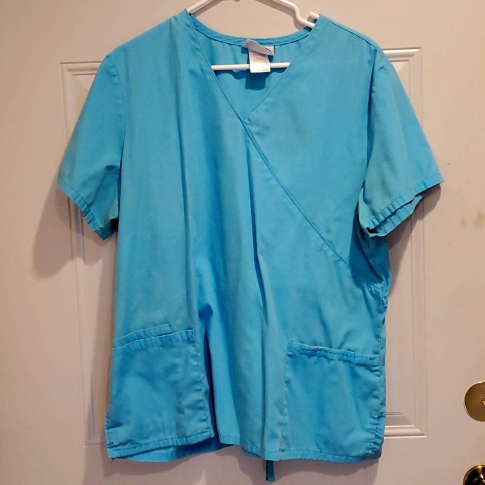 Scrub top